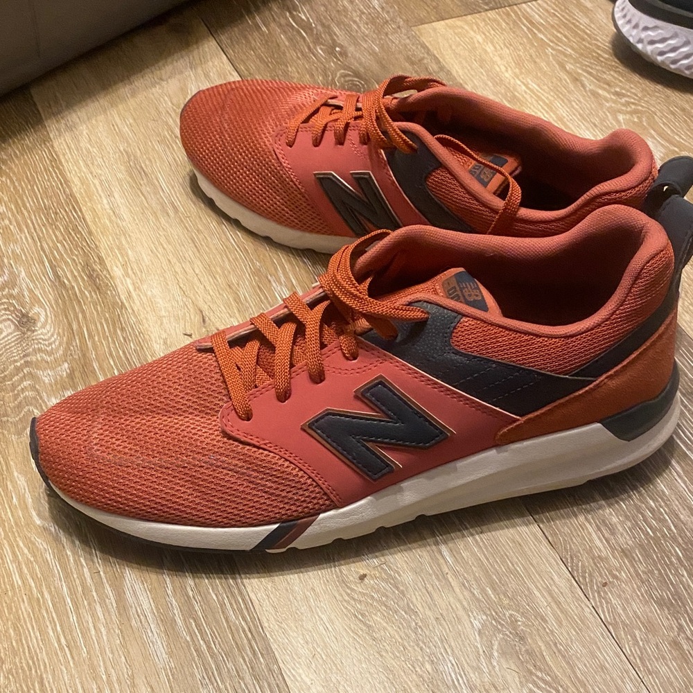 New Balance Men's Red and Black Sneakers